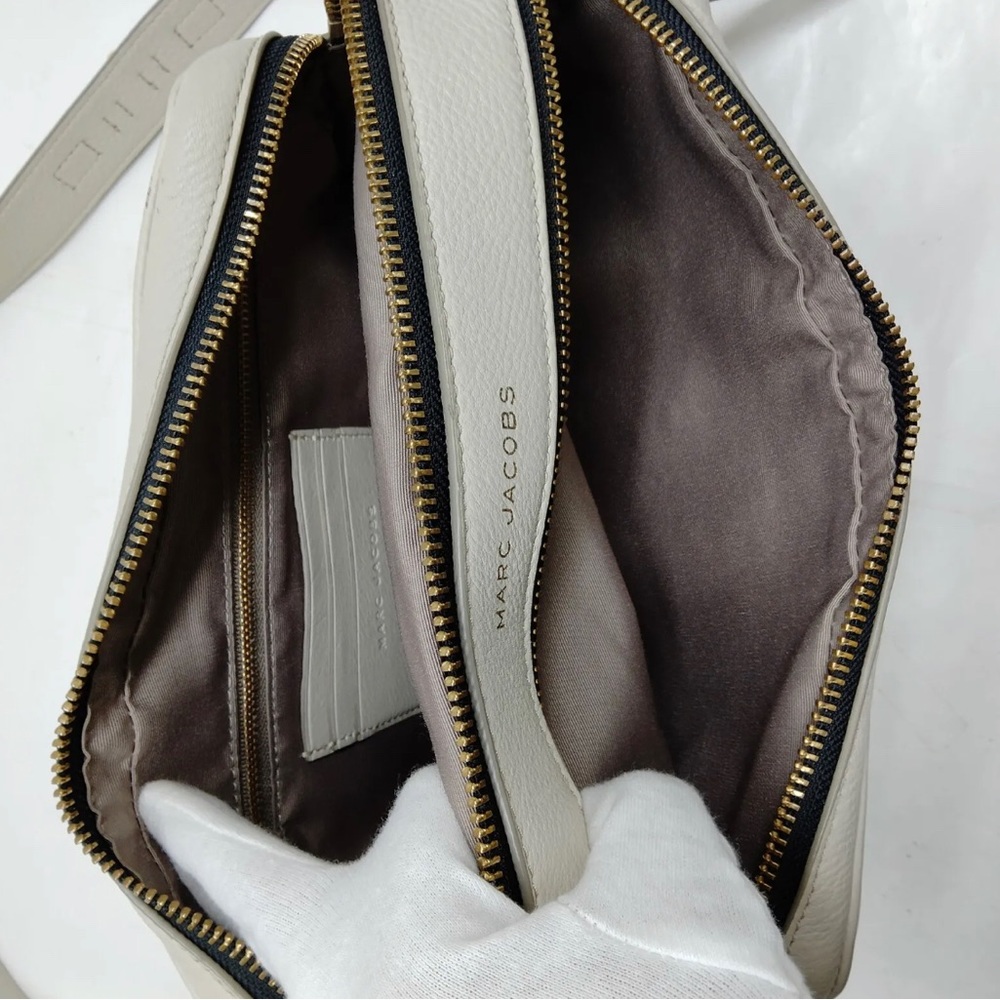 SOLD Authentic MARC JACOBS  Crossbody Bag Leather - Picture 12 of 16